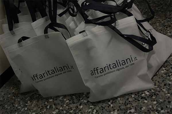 Salvini al compleanno di Affari: “Giornale libero, fate arrabbiare tutti”