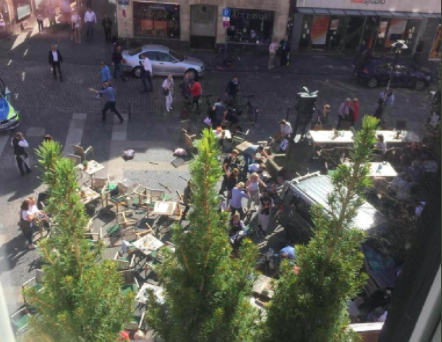 Germania, camion sulla folla: 3 morti e 20 feriti nella città di Muenster Germania, camion sulla folla: 3 morti e 20 feriti nella città di Muenster