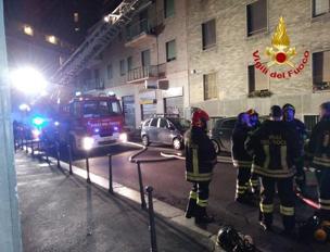 Incendio in un appartamento a Chinatown: donna gravemente  ustionata