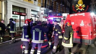Incendio in un appartamento a Chinatown: donna gravemente  ustionata