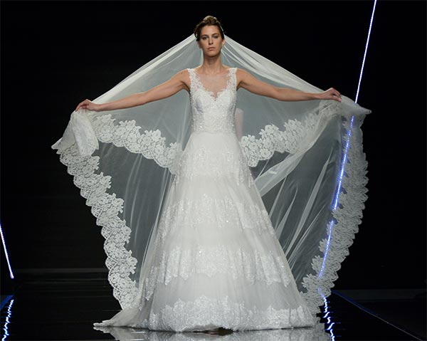 Enzo Miccio presenta la sfilata della nuova collezione d’abiti da sposa ELISIR Enzo Miccio presenta la sfilata della nuova collezione d’abiti da sposa ELISIR