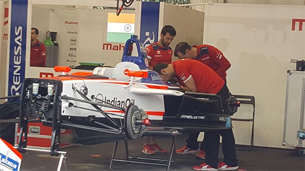 Formula E mania: caccia al biglietto introvabile. Sono sold out tutti e 30mila Formula E mania: caccia al biglietto introvabile. Sono sold out tutti e 30mila