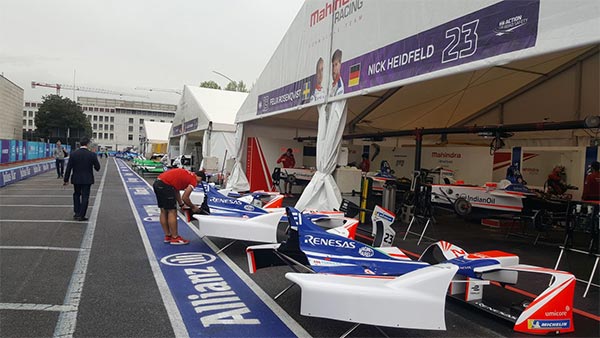 Formula E mania: caccia al biglietto introvabile. Sono sold out tutti e 30mila Formula E mania: caccia al biglietto introvabile. Sono sold out tutti e 30mila