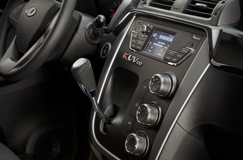 Mahindra sceglie l’Italia  per il debutto europeo del suv compatto  KUV100