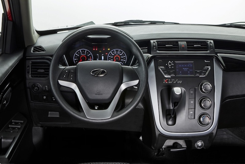 Mahindra sceglie l’Italia  per il debutto europeo del suv compatto  KUV100