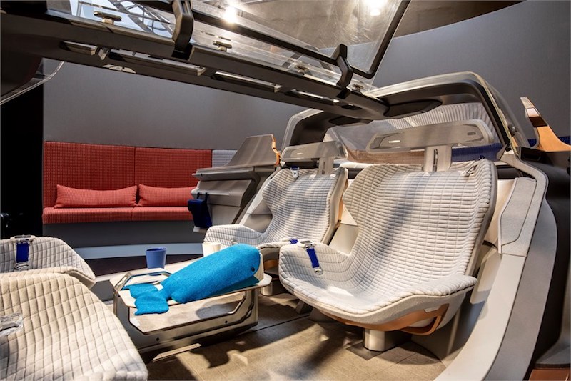 SYMBIOZ prefigura, secondo Renault, la visione del futuro della mobilità SYMBIOZ prefigura, secondo Renault, la visione del futuro della mobilità