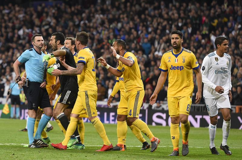 Galliani sta con Buffon: “Real Madrid-Juventus? L’arbitro è stato un c…”