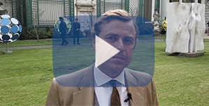 Intesa Sanpaolo: alle Gallerie d’Italia l’installazione artistica Dandelion