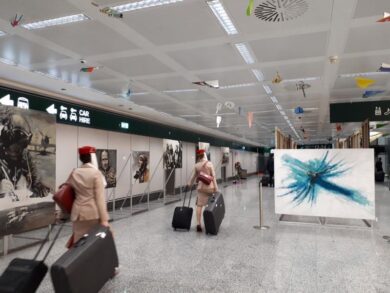 Icarus, il mito del volo secondo Tom Porta al Terminal 1 di Milano Malpensa