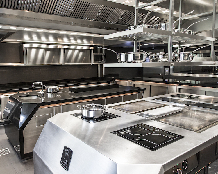 DS Automobiles firma la cucina di Yannick Alléno, chef tre stelle Michelin DS Automobiles firma la cucina di Yannick Alléno, chef tre stelle Michelin