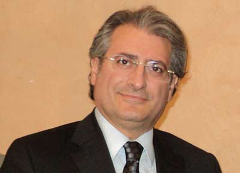 Investimenti, la burocrazia uccide il Sud. La denuncia di Ferrarese (Invimit) Investimenti, la burocrazia uccide il Sud. La denuncia di Ferrarese (Invimit)