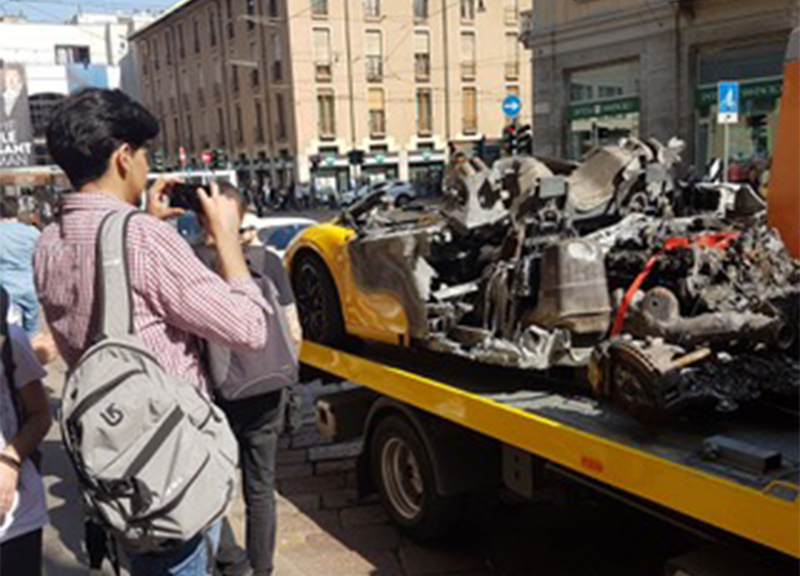 “Le Lamborghini vanno a fuoco”. Video