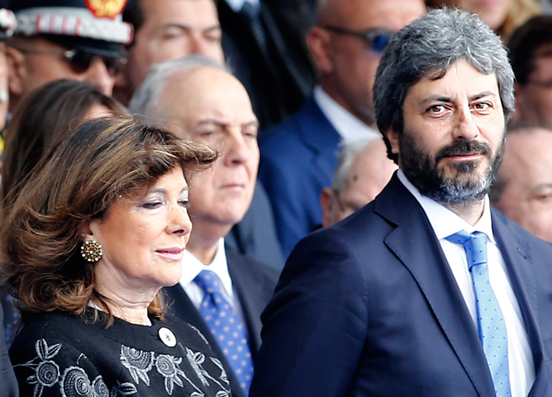 Galleria foto 'Governo,Centrodestra unito?Conviene al Sud.Così Di Maio scorda la gente comune' - foto 1