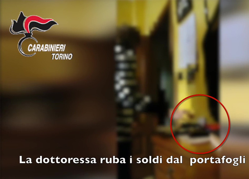 Galleria foto 'Torino, dottoressa ruba in casa dei pazienti: arrestata. Video' - foto 1