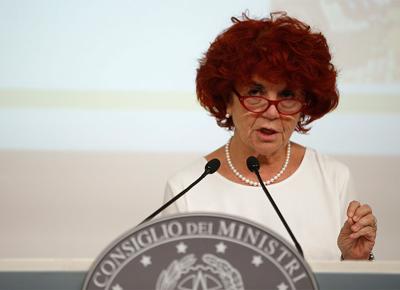 Valeria Fedeli Valeria Fedeli