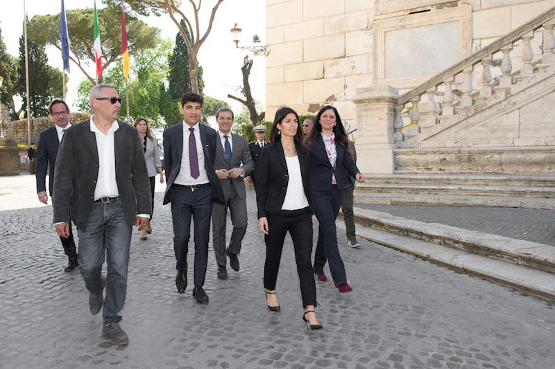 Groupe PSA da la scossa al Comune di Roma