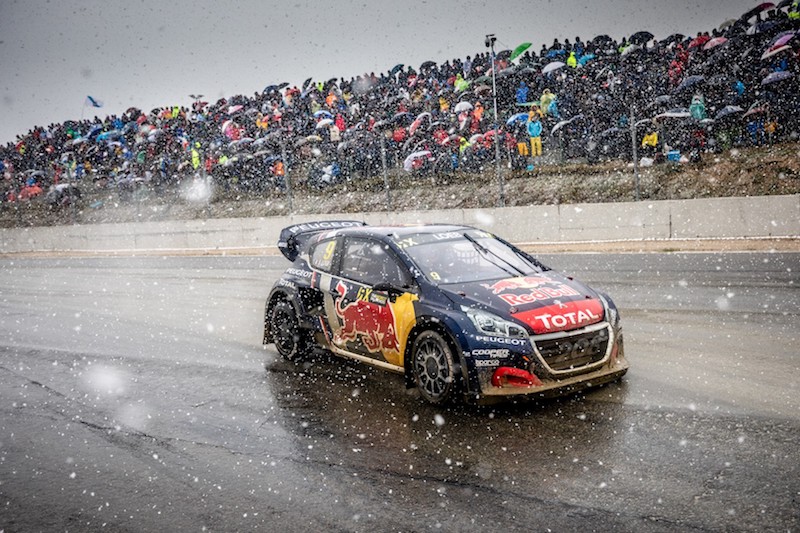 Rallycross Loeb e la sua Peugeot 208 WRX sul podio della tappa portoghese Rallycross Loeb e la sua Peugeot 208 WRX sul podio della tappa portoghese