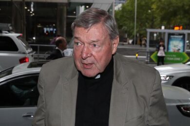 Cardinale Pell rinviato a giudizio per abusi sessuali