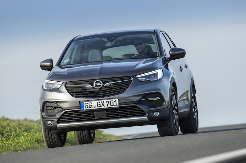 Opel Grandland X: debutta il nuovo diesel 1.5 da 130 CV Opel Grandland X: debutta il nuovo diesel 1.5 da 130 CV