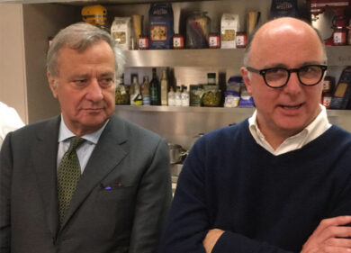 Eataly verso la Borsa: luci e ombre. Nozze in Cina con Alibaba?