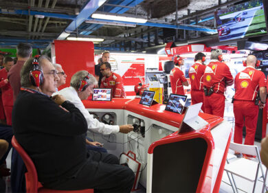 Ferrari, i ricavi deludono il mercato. Ma il Cavallino conferma i target 2018