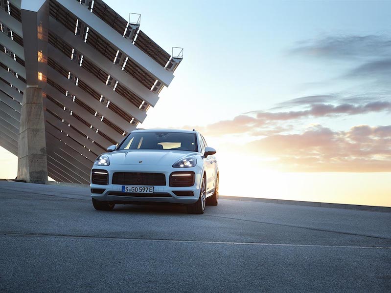 Porsche Cayenne, arriva la versione ibrida plug-in Porsche Cayenne, arriva la versione ibrida plug-in