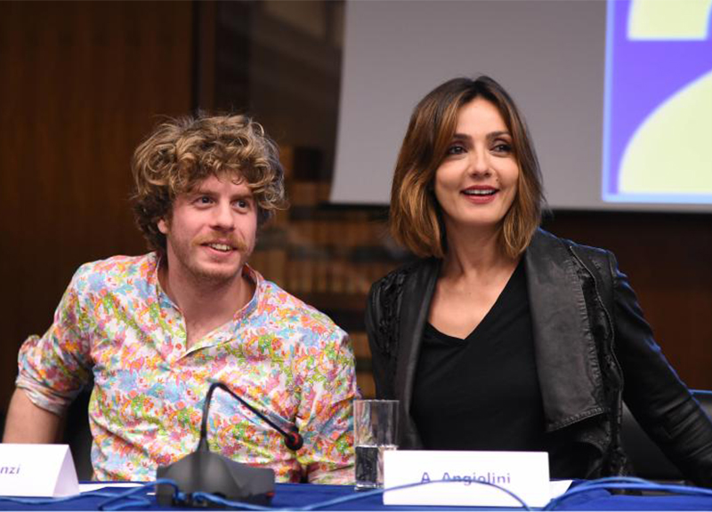 Ambra griffata al Concertone? Selvaggia Lucarelli: io con questa maglia.. FOTO