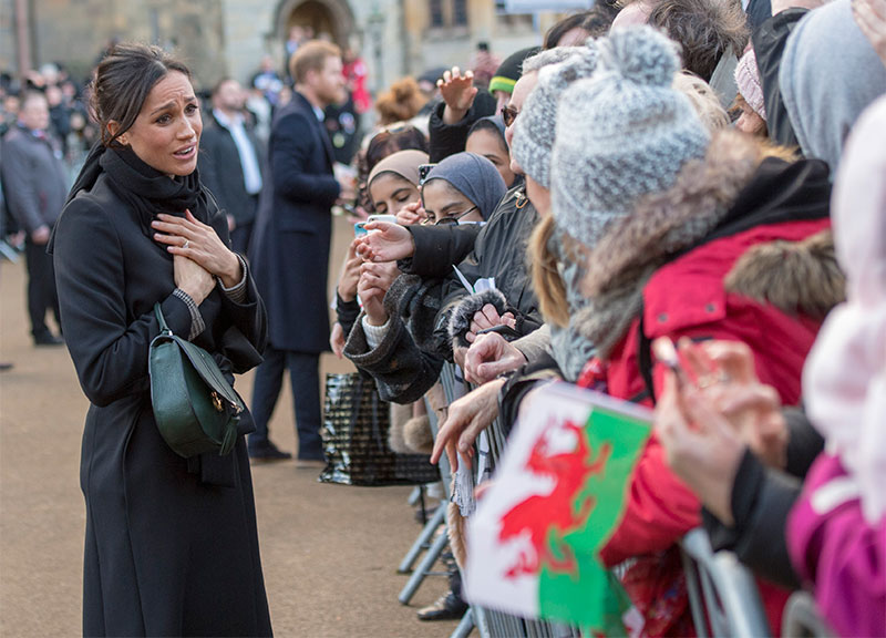 Meghan Markle e Harry agli invitati: “Portatevi il pranzo al sacco”. FOTO