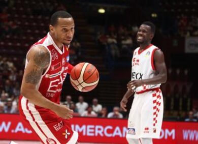 Olimpia Milano-Pistoia 101-74: ora lo spareggio con Venezia per il primo posto
