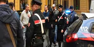 Raid dei Casamonica in un bar: 4 arresti. Il video
