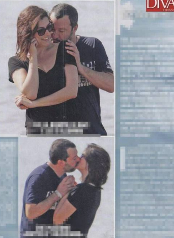 Matteo Salvini ed Elisa Isoardi, passione e giochi sulla spiaggia Matteo Salvini ed Elisa Isoardi, passione e giochi sulla spiaggia