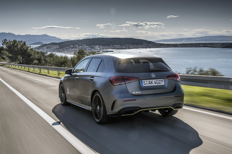 Nuova Mercedes-Benz Classe A, la prima auto con intelligenza artificiale Nuova Mercedes-Benz Classe A, la prima auto con intelligenza artificiale
