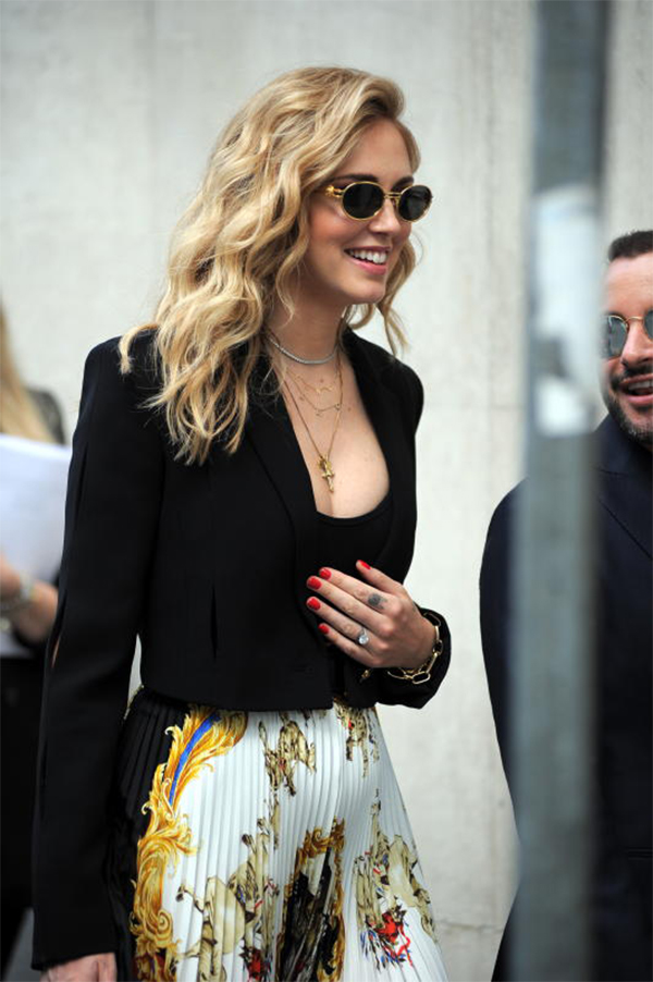 Chiara Ferragni a Milano: nuovo ufficio “so cool”. E l’attico con Fedez…FOTO