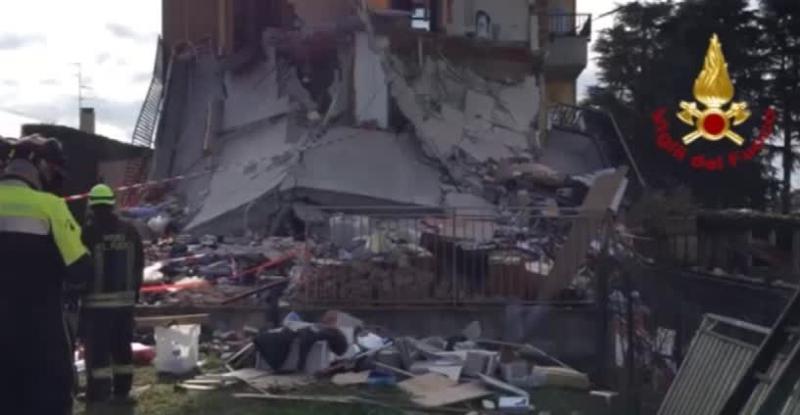 Rescaldina, coniugi indagati per strage: “Provocarono lo scoppio” Rescaldina, coniugi indagati per strage: “Provocarono lo scoppio”