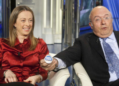 Francesco Storace a Di Maio: “Se sei uomo chiama la Meloni e chiedile scusa”