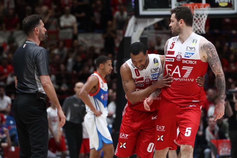 Olimpia Milano-Cantù 87-75, Pianigiani: “Ora cerchiamo di chiuderla a Desio” Olimpia Milano-Cantù 87-75, Pianigiani: “Ora cerchiamo di chiuderla a Desio”