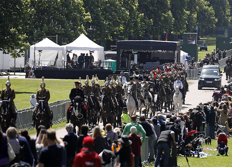 Harry Meghan Markle, inizia il royal wedding. Diretta minuto per minuto. FOTO Harry Meghan Markle, inizia il royal wedding. Diretta minuto per minuto. FOTO