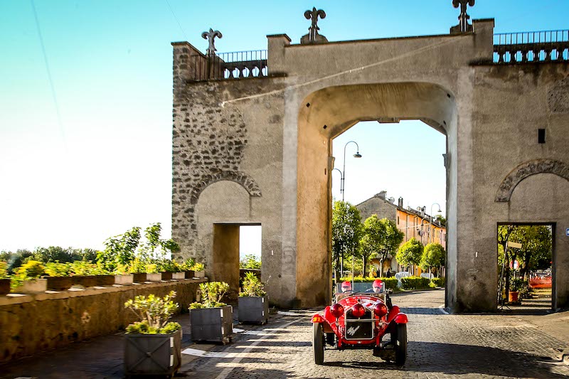 Anche nella terza tappa, le Alfa Romeo sono le protagoniste della Mille Miglia