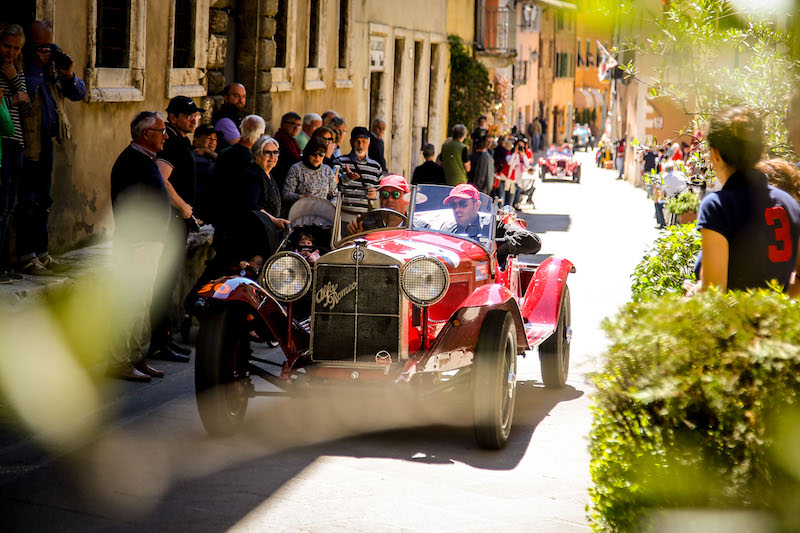 Anche nella terza tappa, le Alfa Romeo sono le protagoniste della Mille Miglia