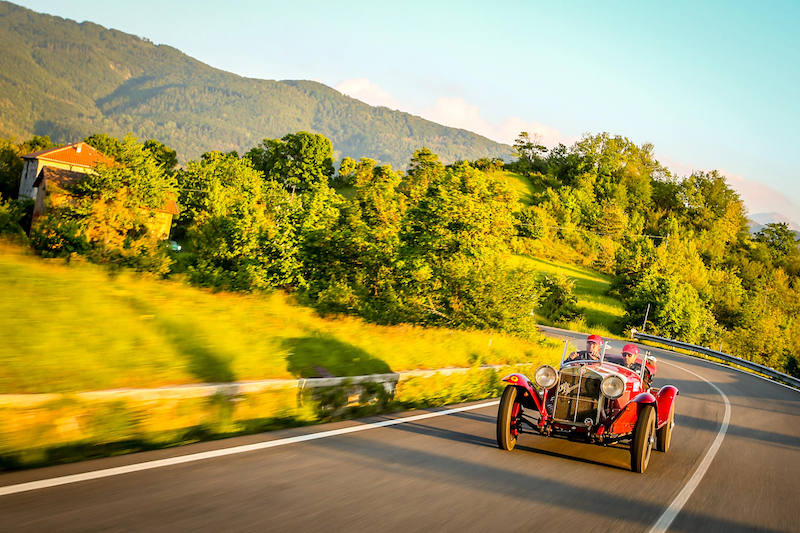 Anche nella terza tappa, le Alfa Romeo sono le protagoniste della Mille Miglia
