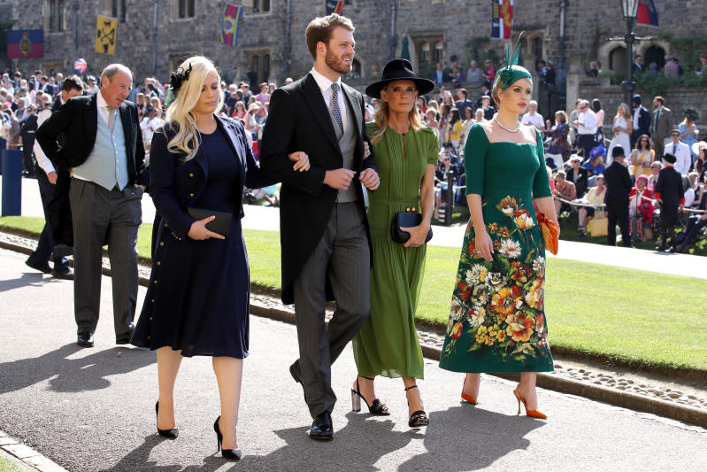 Harry, le sue ex al royal wedding: chi sono Chelsy Davy e Cressida Bonas. FOTO Harry, le sue ex al royal wedding: chi sono Chelsy Davy e Cressida Bonas. FOTO