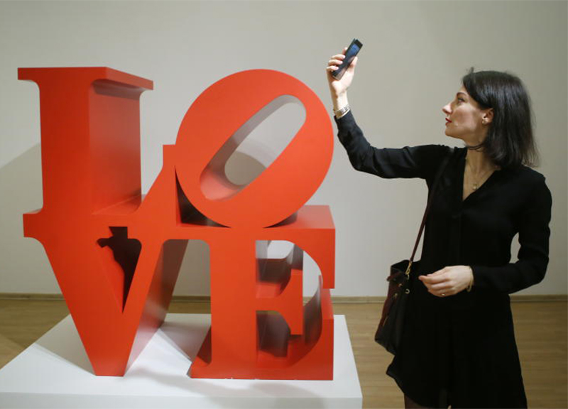 Robert Indiana, morto l’uomo che trasformò l’amore in un’icona pop