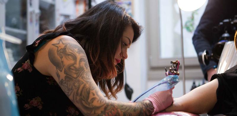 Amanda Toy: “Ecco le mie sorprese per la TATUAMI Tattoo Convention” Amanda Toy: “Ecco le mie sorprese per la TATUAMI Tattoo Convention”