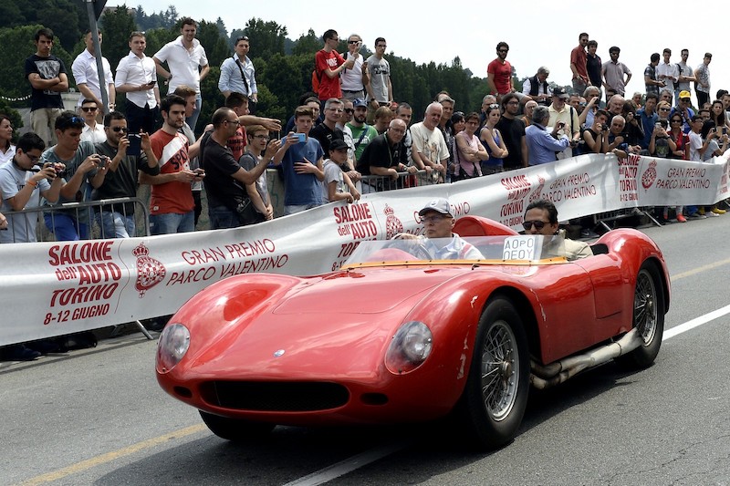 Una “Supercar Night Parade” per l’inaugurazione del Parco Valentino