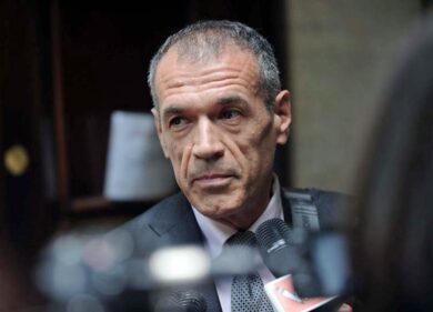 Governo, Cottarelli uomo della spending review. Le Figaro: “Mister forbici”