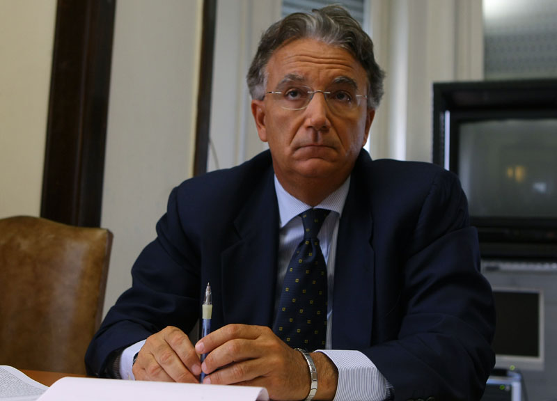 Governo: l’ex giudice del Csm Roia: “Ipotesi reato su attacchi a Mattarella” Governo: l’ex giudice del Csm Roia: “Ipotesi reato su attacchi a Mattarella”
