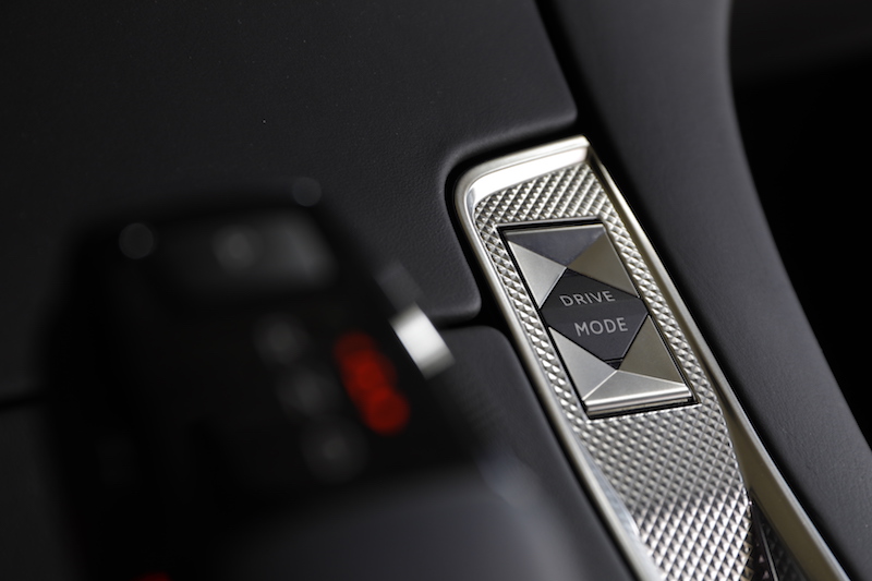 DS 7 CROSSBACK  arriva la versione benzina da 225 CV