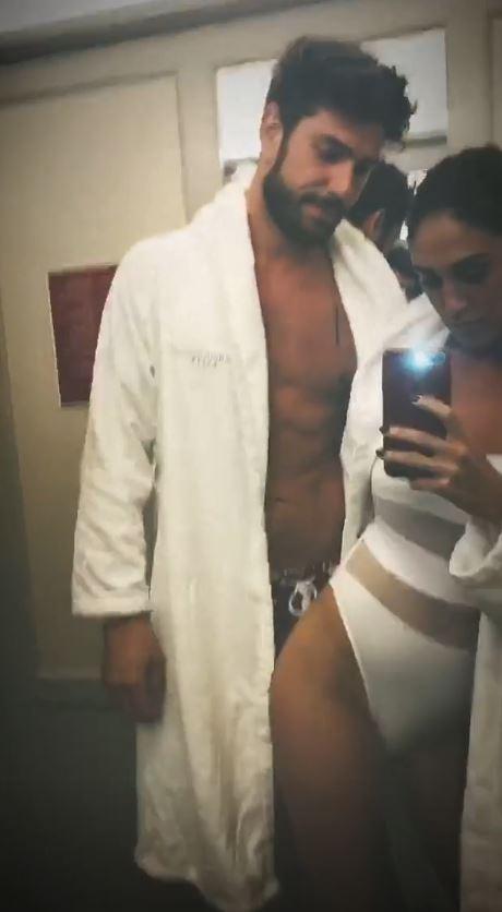 ELEONORA PEDRON E NICOLO’ DE VITIS: DOPO BIAGGI E’ AMORE CON UNA IENA ELEONORA PEDRON E NICOLO’ DE VITIS: DOPO BIAGGI E’ AMORE CON UNA IENA