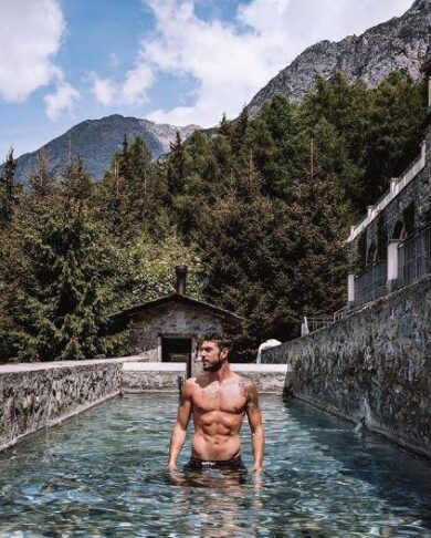 CECILIA RODRIGUEZ E IGNAZIO MOSER, PASSIONE A BORMIO. CECILIA-IGNAZIO FOTO