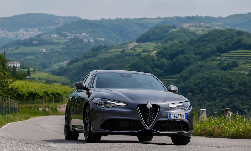 Alfa Romeo protagonista di “Strade Stellate” Alfa Romeo protagonista di “Strade Stellate”